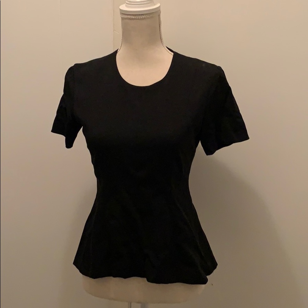 Gorgeous THEORY sleek peplum top